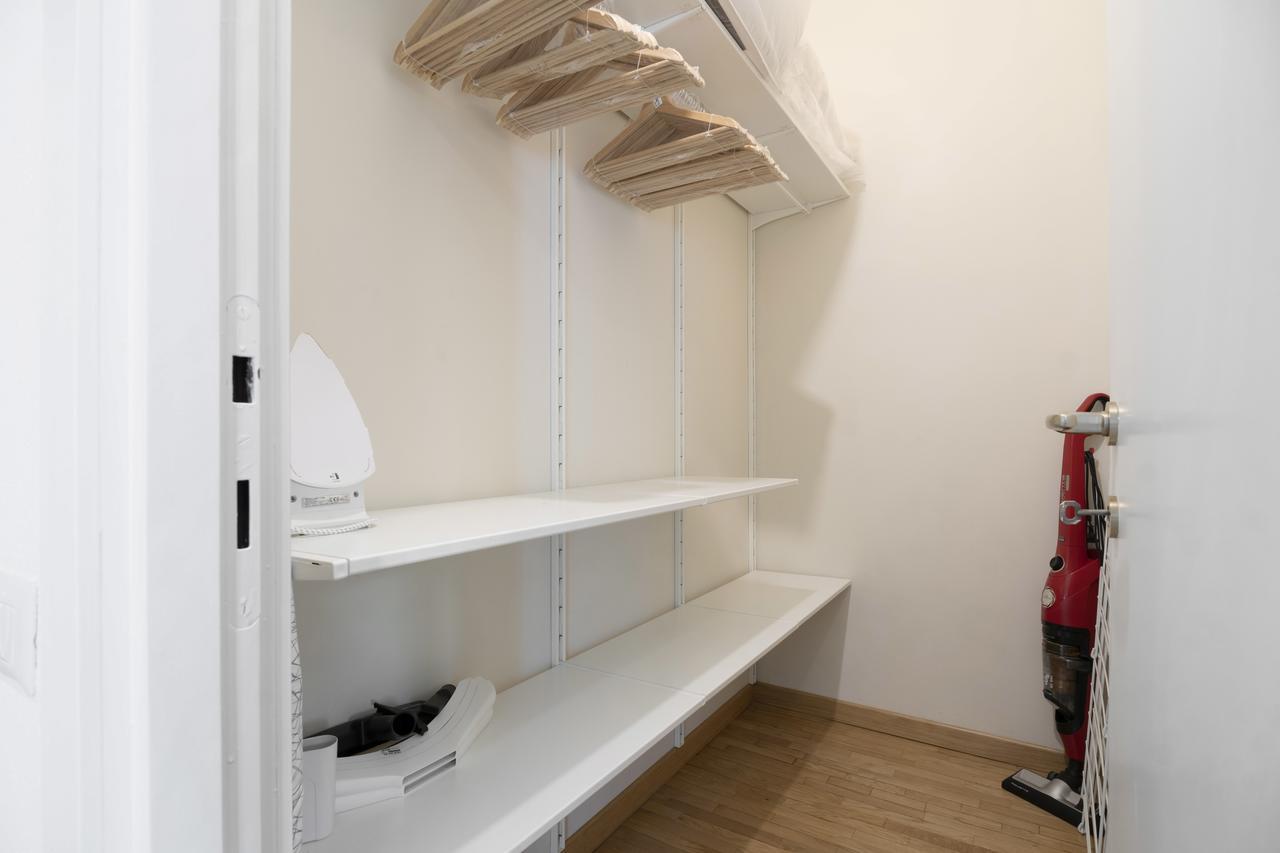Ferienwohnung Residenza Cornaggia Mailand Exterior foto